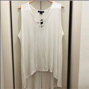 NEW WITH TAGS WHITE SLEEVES BLOUSE WITH BACK SLIT